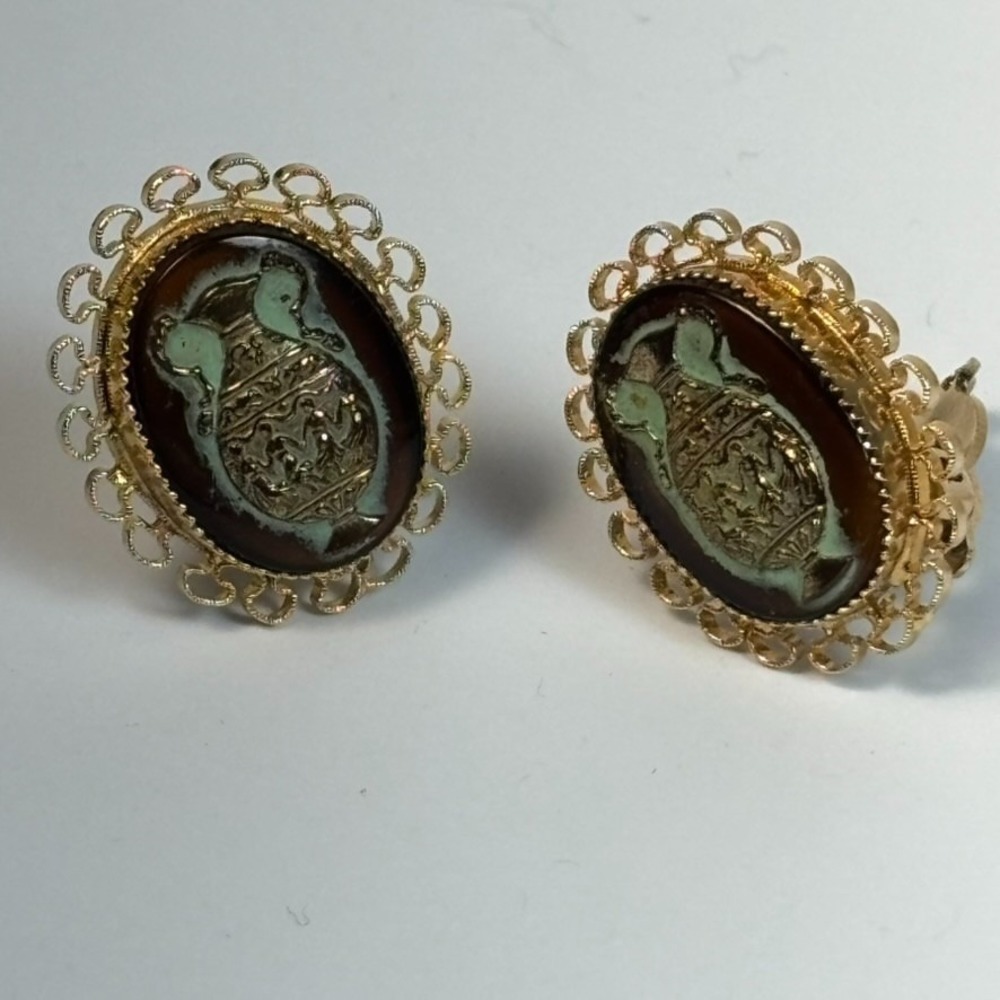 Lewis Segal Earrings Clip On Gold Tone Glass Grecian Urn Vase Cameo‎ 1960s